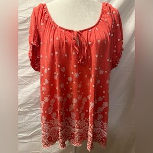 No brand short sleeved scoop neck pink top with floral pattern 3X